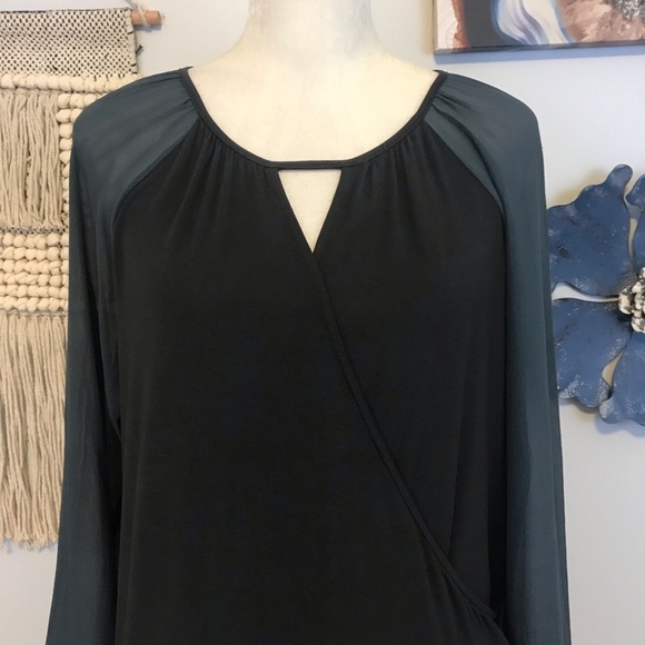 Michael Stars sheer Sleeve faux Wrap top - Picture 2 of 8